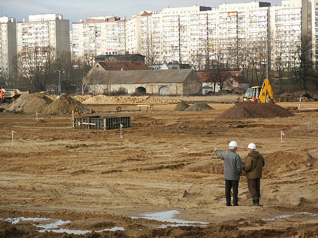 Budowa Centrum Handlowego “AUCHAN” w Wałbrzychu przy ul. Wieniawskiego.jpg